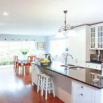 Floral Oaks B&B