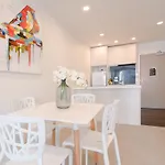 Auckland Cbd Brand New 2 Bedrooms Apartment