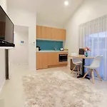 Halfmoon Bay Apartment