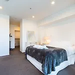 Beautiful Central Home With Balcony Auckland City