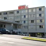 Grafton Oaks Hotel