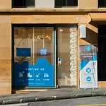 Semi Penthouse With Free Parking