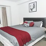 Auckland Centre Studio W/ Pool And Gym