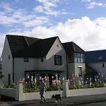 Admirals Landing Waterfront B&B