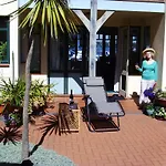 Admirals Landing Waterfront B&B