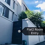 New Market Cozy Room