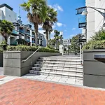 Enormous One Bedroom Beauty In Cbd! Free Parking