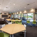 Campus Summer Stays - Wellesley Apartments