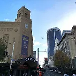 Spectacular Views 2 Bedroom Apartment In Auckland Cbd