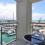 Pelicanstay At Auckland Viaduct Harbour