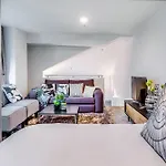 Penthouse With Mezzanine & Harbor Views