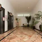 Sky Tower Views Apartment