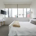 Sky Tower Views Apartment