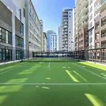 Bright And Breezy One Bedroom Apartment