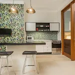 Bright And Breezy One Bedroom Apartment