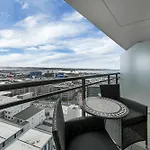 Stylish Penthouse With Sea & City Views
