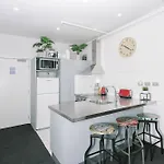 Towny Downtown Haven - 2 Bedrooms