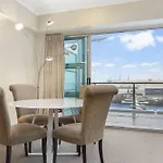 Princes Wharf Waterfront 2 Bed Rooms Apartment Viaduct Cbd