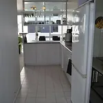 Fresh And Light Apartment