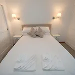 Auckland Waterfront Apartment