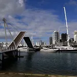 Princes Wharf Grace Apartment