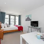 Tidy Studio Queens Resid With Balcony
