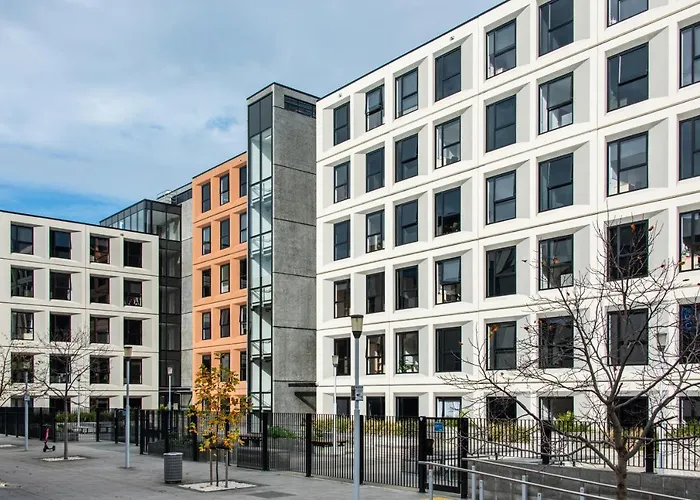 Carlaw Park Apartments