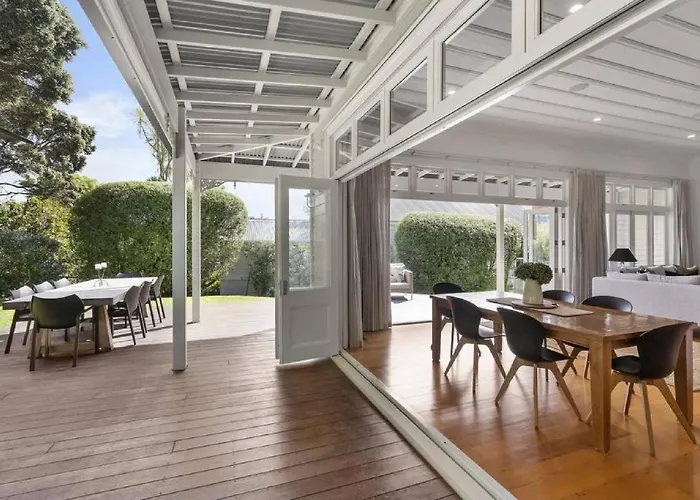 Mount Eden Villa