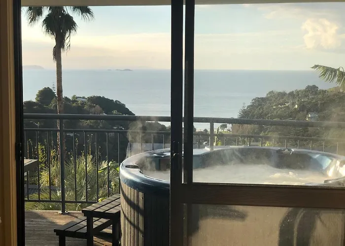 Palm Beach Cottage With Fantastic Views And Private Spa Pool, Wifi, Sky Tv, Dble Sky And Possibly A Car!