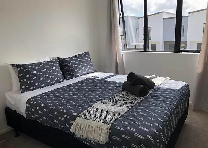 Cozy Brand New Townhouse 35