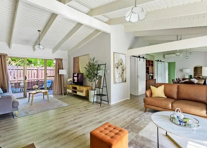Family Retreat With Parking, Wi-Fi And Garden