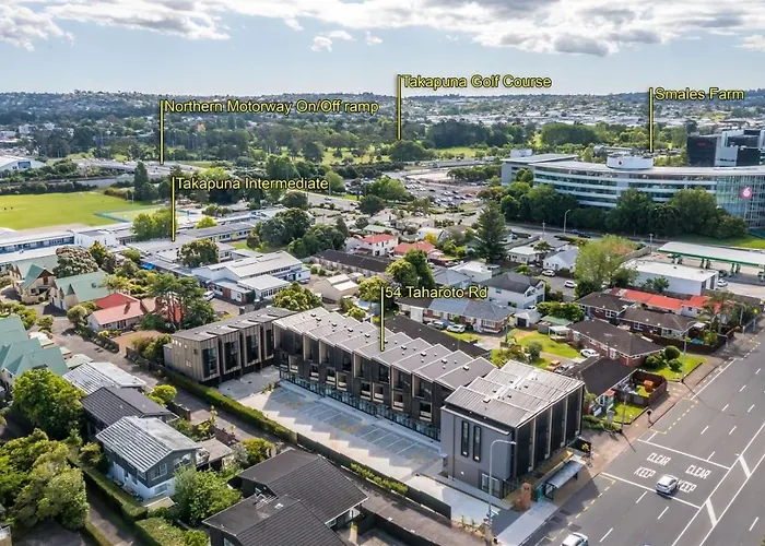New Modern Townhouse In The Heart Of Takapuna
