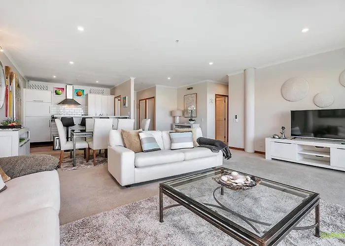 Qv Upmarket Waterfront Apartment - 787