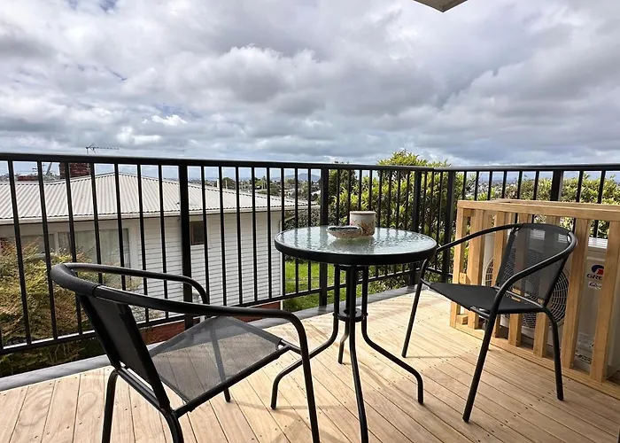 Brandnew Modern Apartment