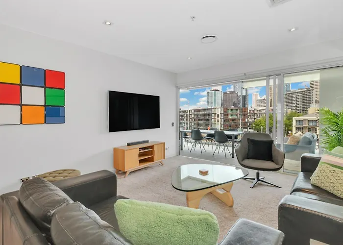 Qv Apartment Overlooking The Viaduct