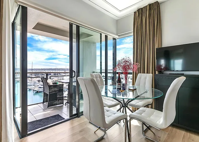Exquisite Sun Soaked Corner Apartment