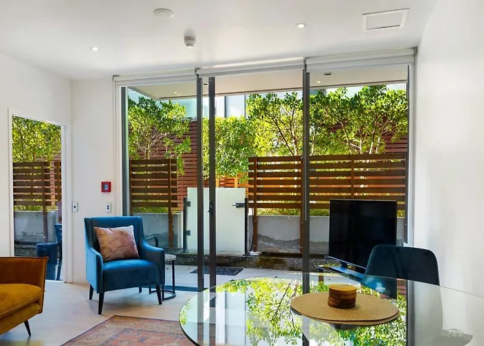 Charming One-Bedroom Apartment In Wynyard Quarter