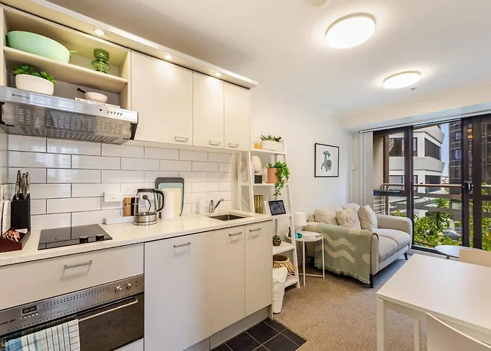 Prime Location - 2 Bedroom Urban Retreat