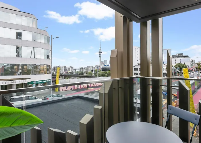 Lighthouse Apartments By Urban Rest