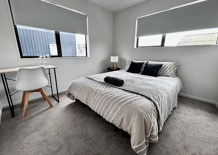Queenbed Room, Free Carpark 10C-1