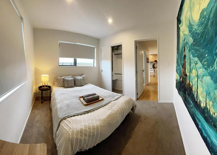 Queenbed Room, Free Carpark 10B-1