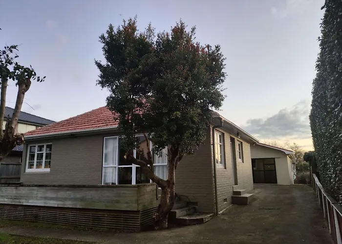 7 Beds Including 4 Double Beds, 1 Single Bed, 2 Double Sofa Beds, 8 Renton Road, Mt Albert, Auckland