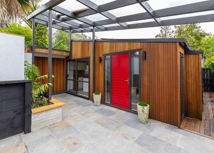 Hidden Sanctuary In Grey Lynn