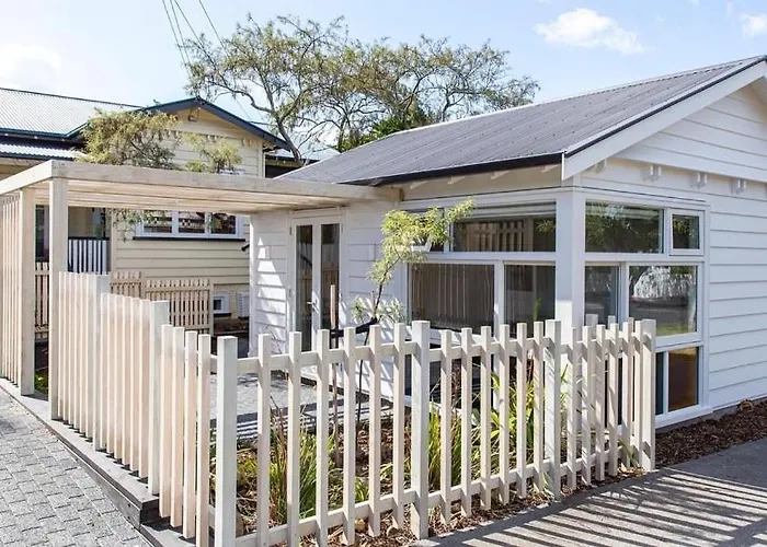 Stylish Eden Park Studio