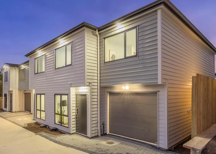 Holiday Home Papatoetoe 101