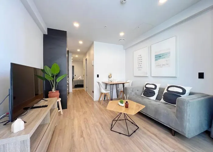 City View Studio With Pool & Gym