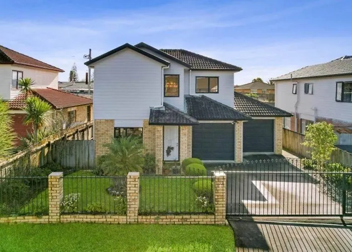 Entire House In West Auckland
