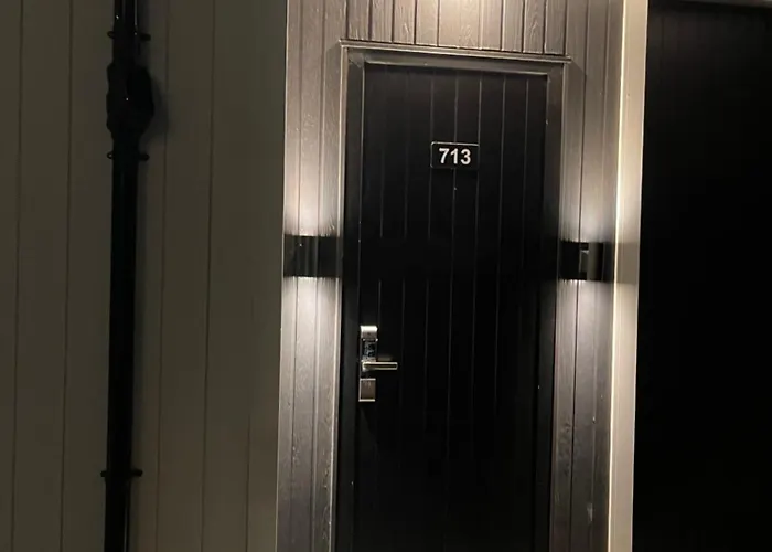5 Bedroom House At The Heart Of Auckland Airport