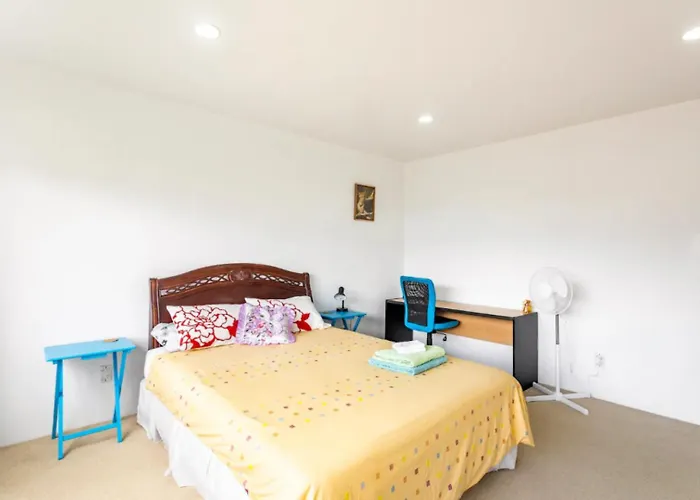 Private Guest Suite Near The Airport 1-4 Guests
