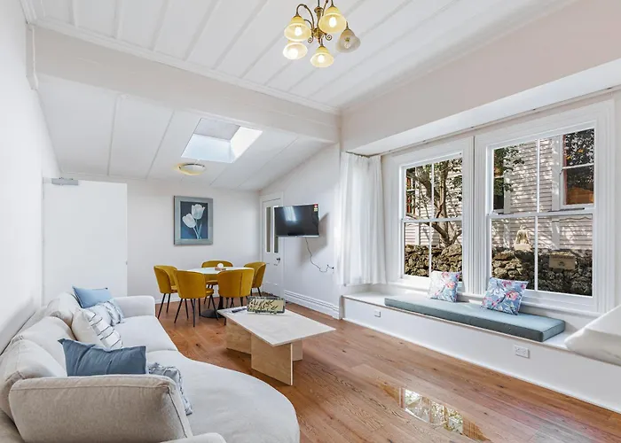 Comfy 4Br Stonefields Home W Mt Wellington Views